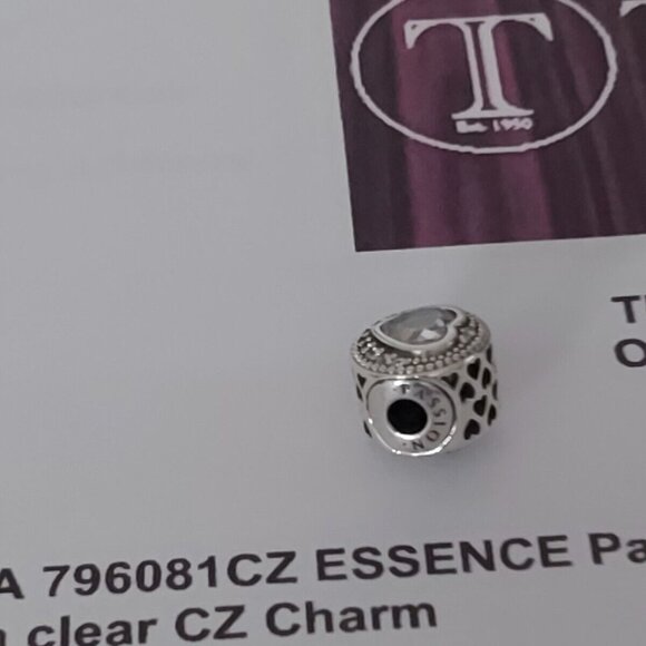 Auth PANDORA *RETIRED* Sterling Silver ESSENCE Passion Heart w/CZ's 796081CZ - Picture 9 of 12